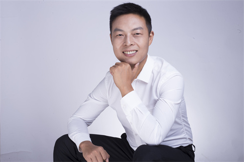 李葉超.jpg 李葉超.jpg