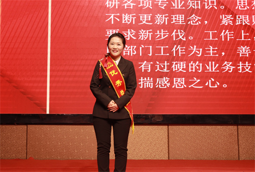 謝磊.jpg 謝磊.jpg